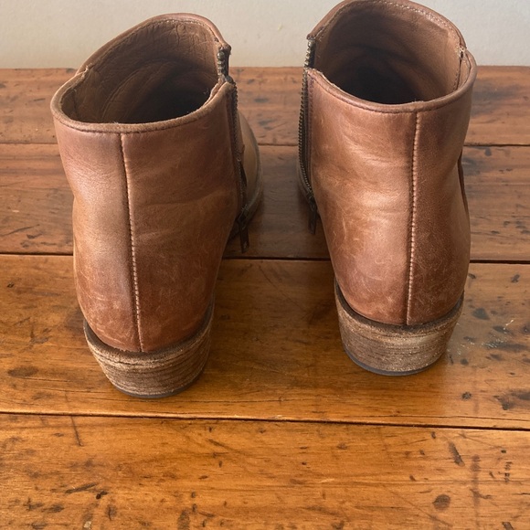 Frye Carson Booties - Picture 5 of 7